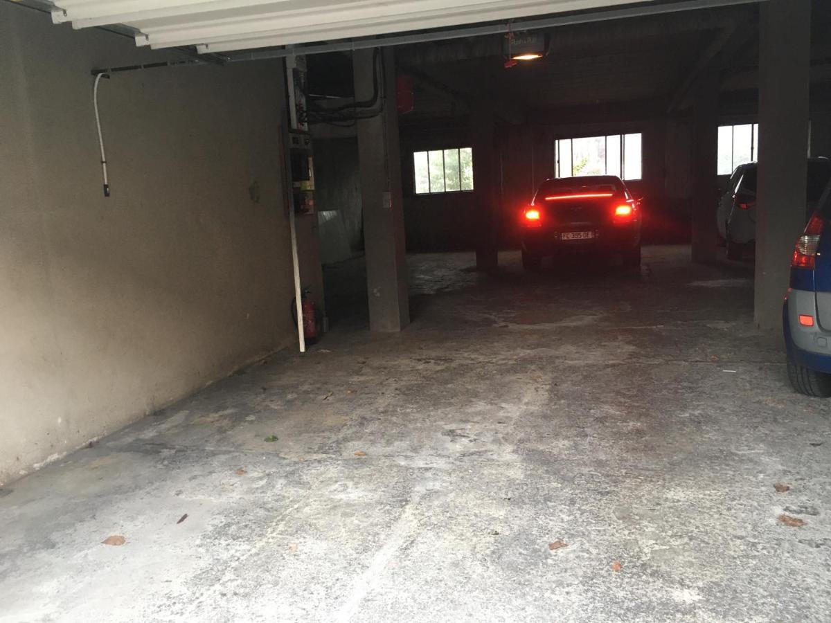 Appartamento Aux Deux Colombes Avec Balcon Et Garage