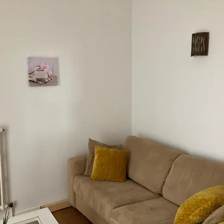 Appart Aux Deux Colombes Avec Balcon Et Garage Pamiers Esterno foto